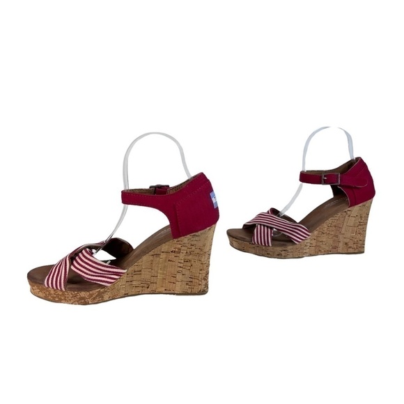 TOMS Sienna Cork Wedge Sandal W9 Open Toe
Criss Cross Cherry Red White Stripe - Picture 8 of 11